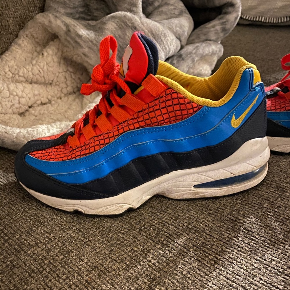 Nike AirMax youth shoes